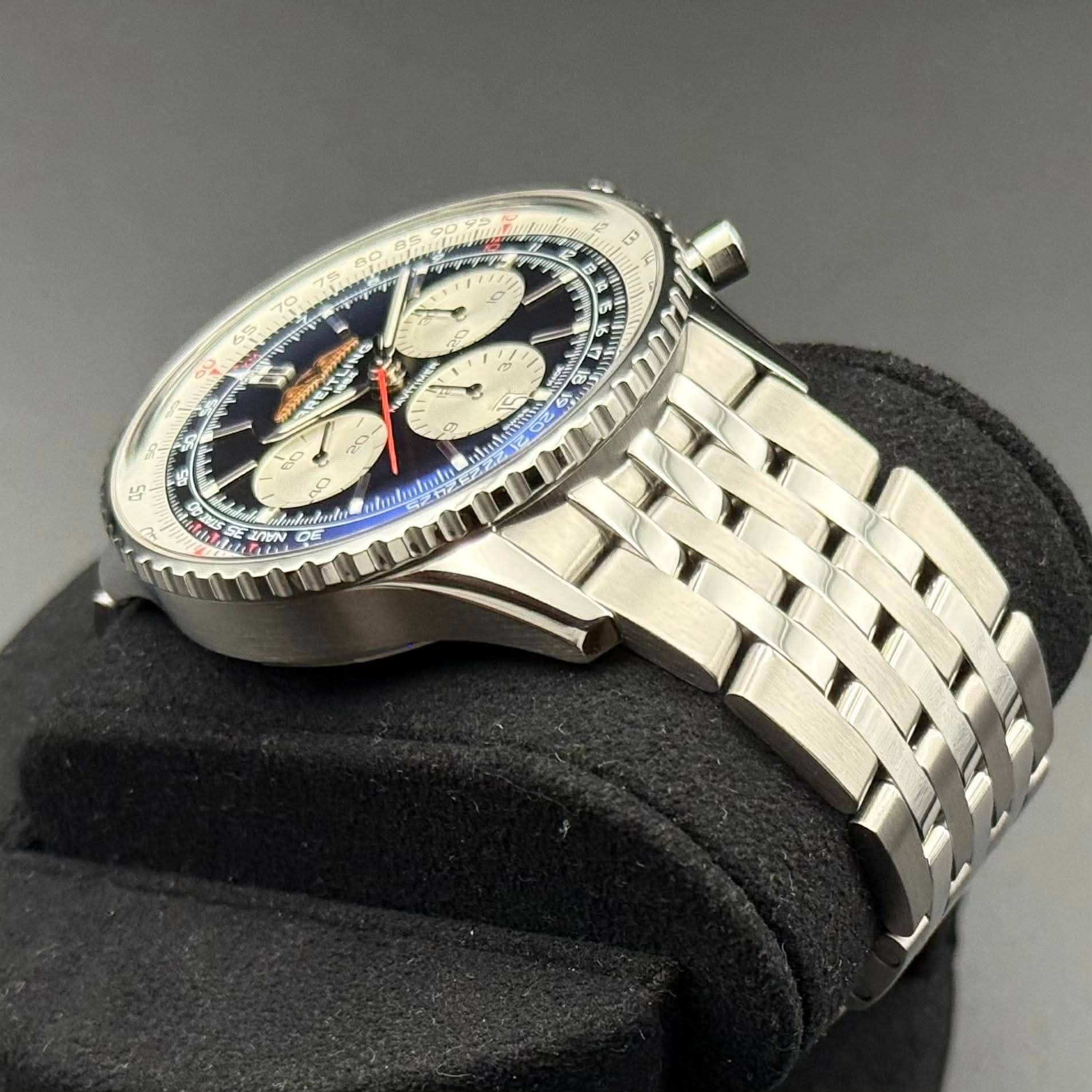 Breitling Navitimer B01 - view 6