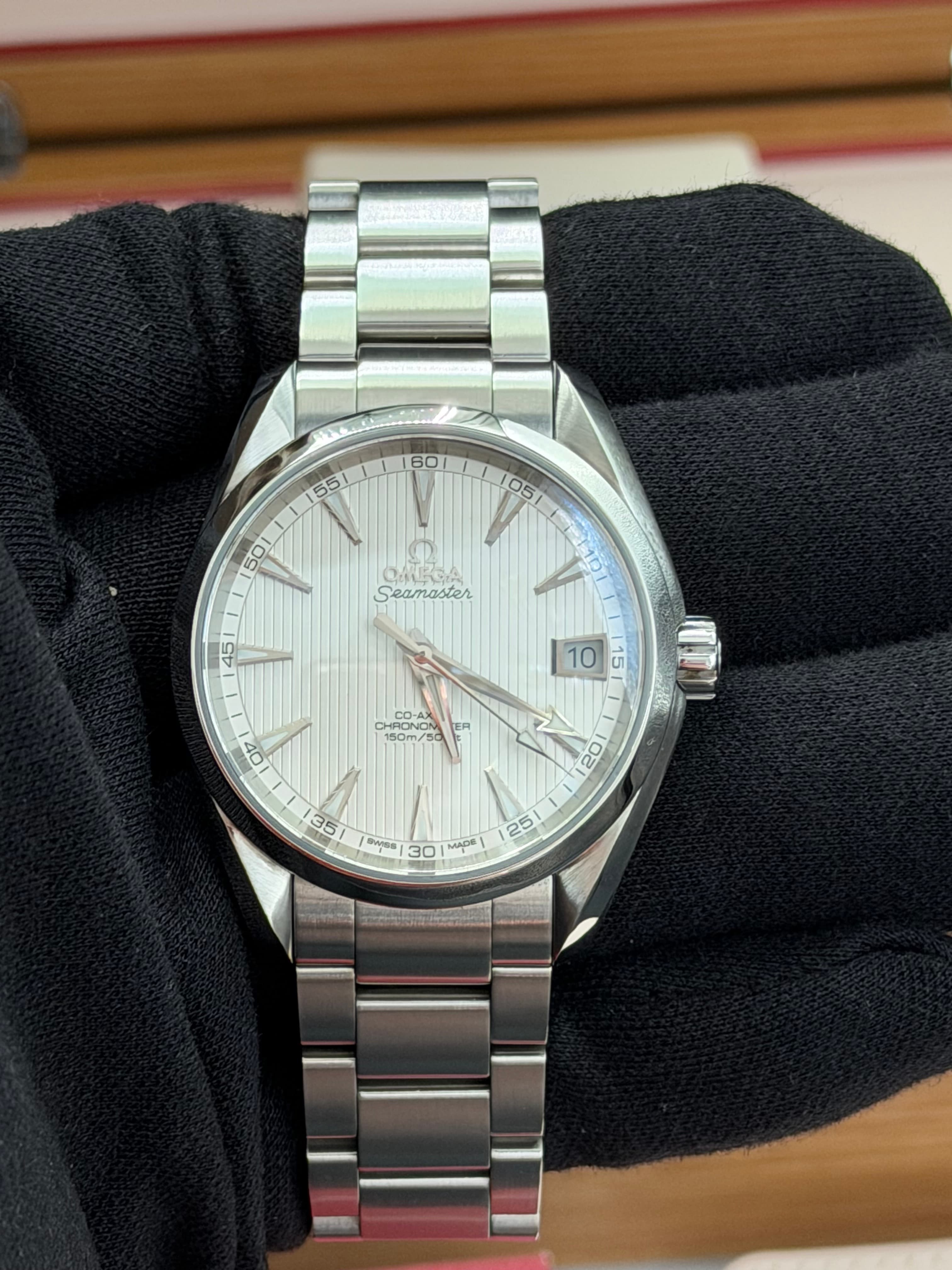 Omega Seamaster Aqua Terra - view 3