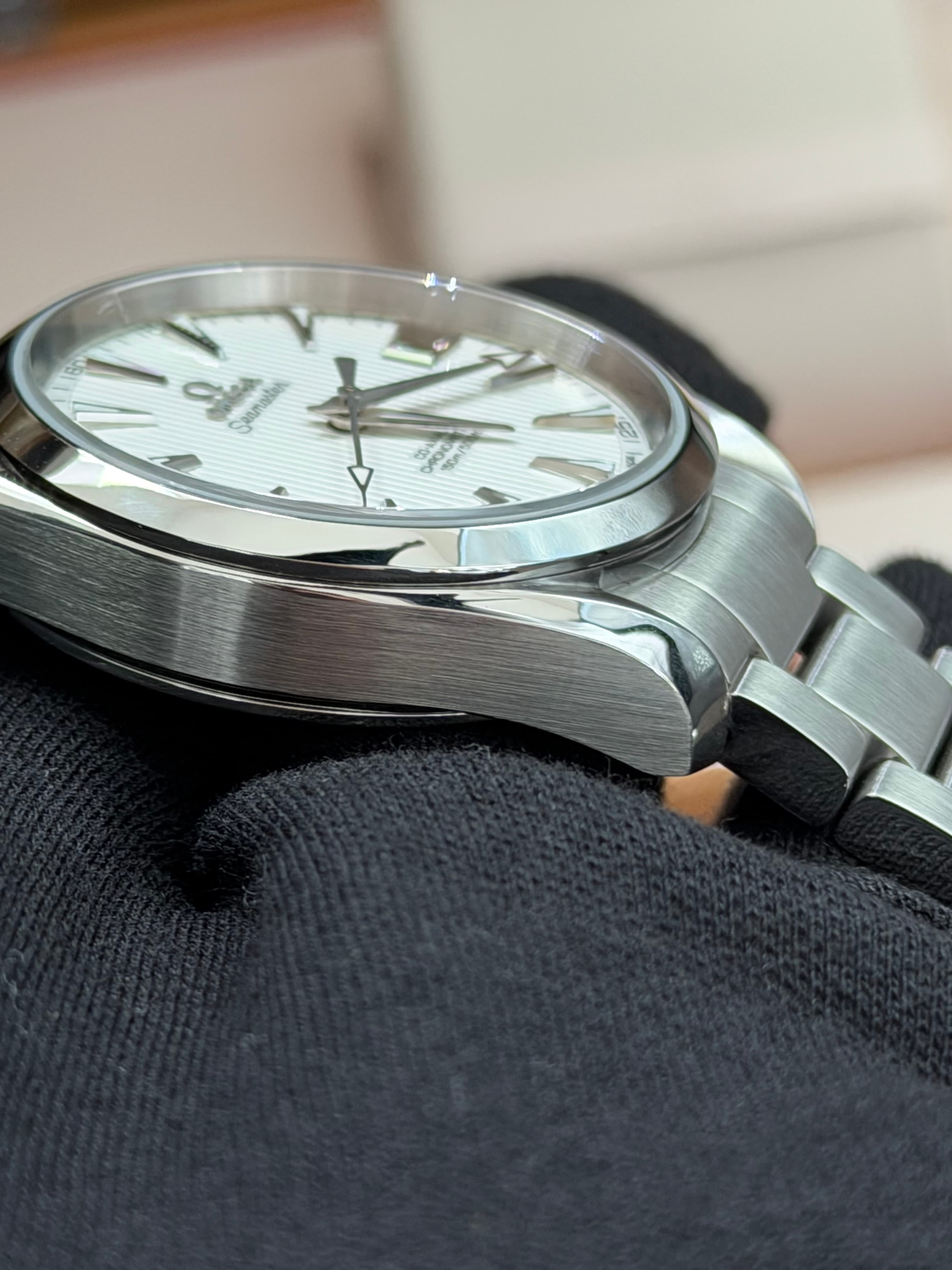 Omega Seamaster Aqua Terra - view 7