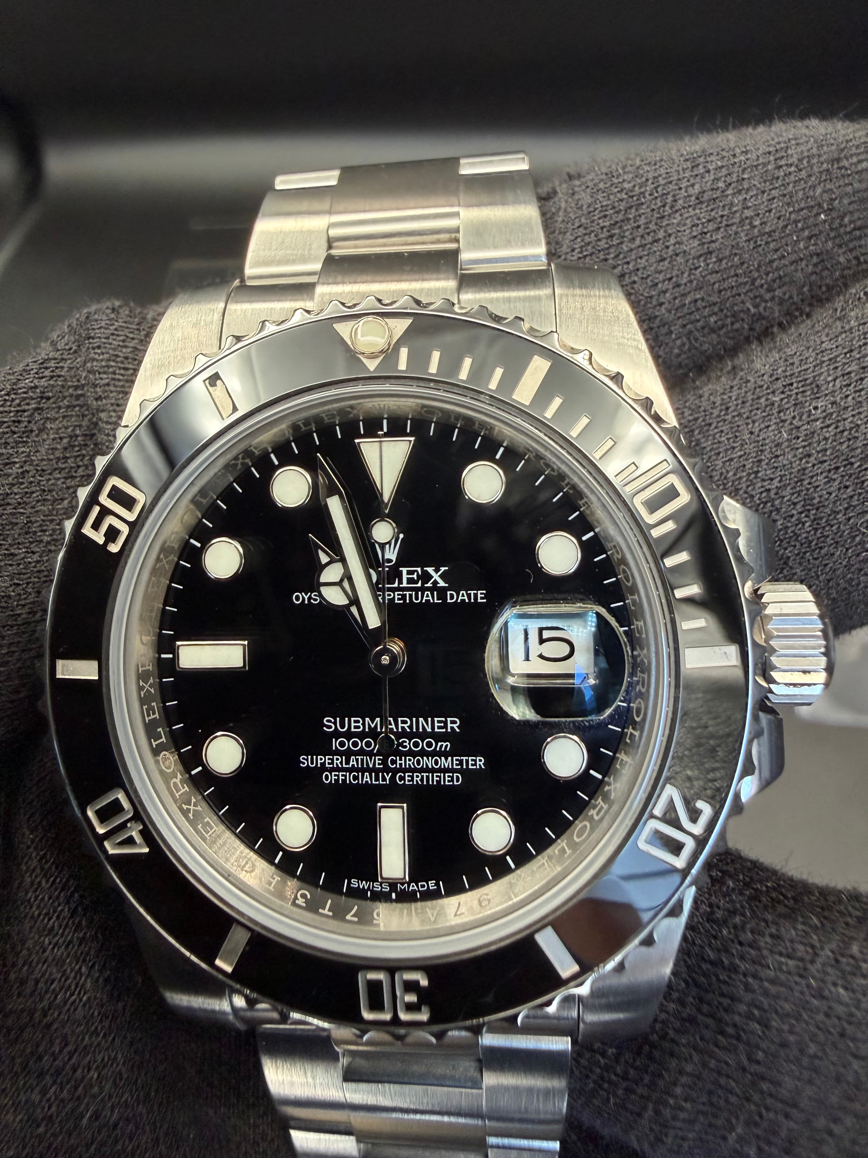 Rolex Submariner Date