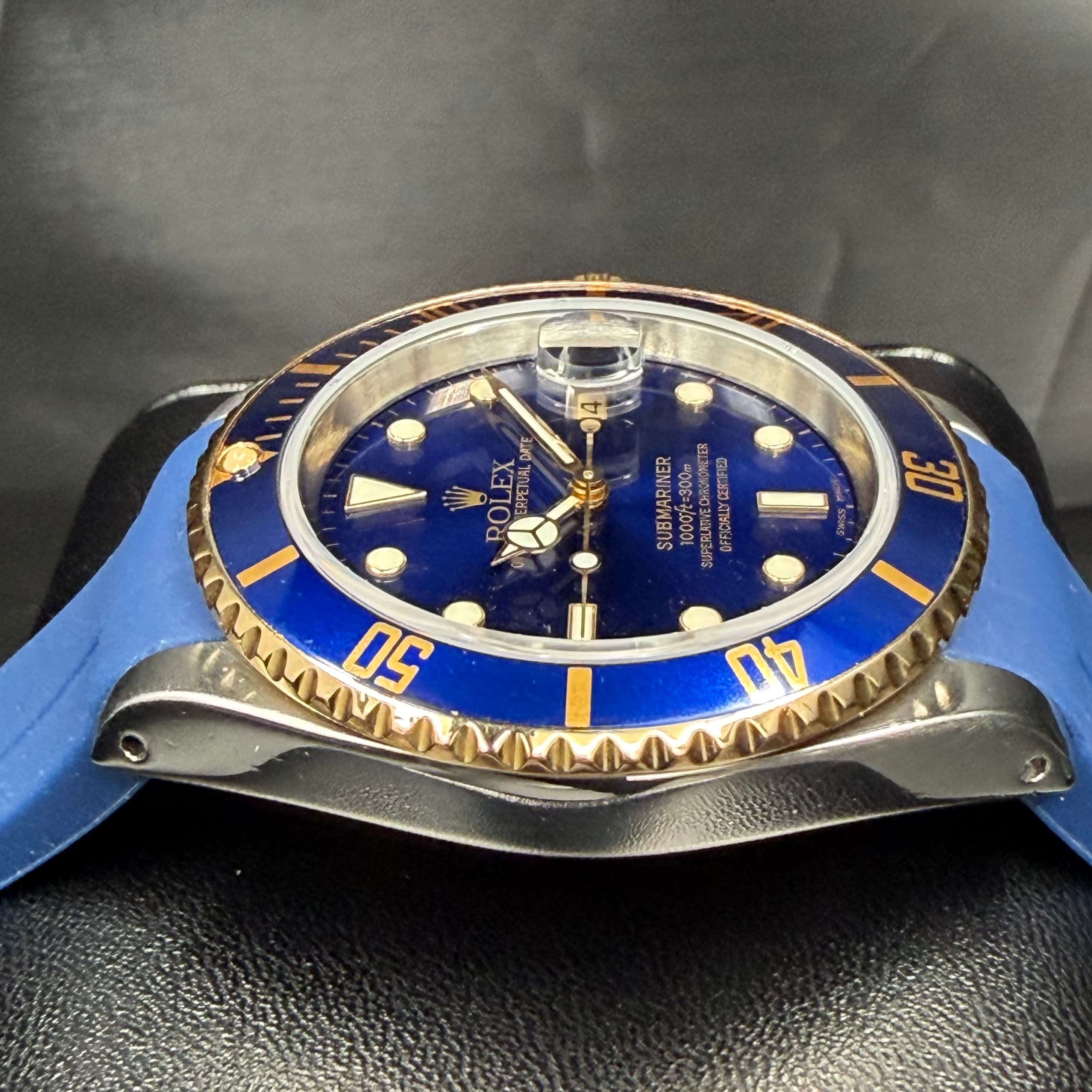 Rolex Submariner Date "Bluesy" on Rubber B Strap - view 6