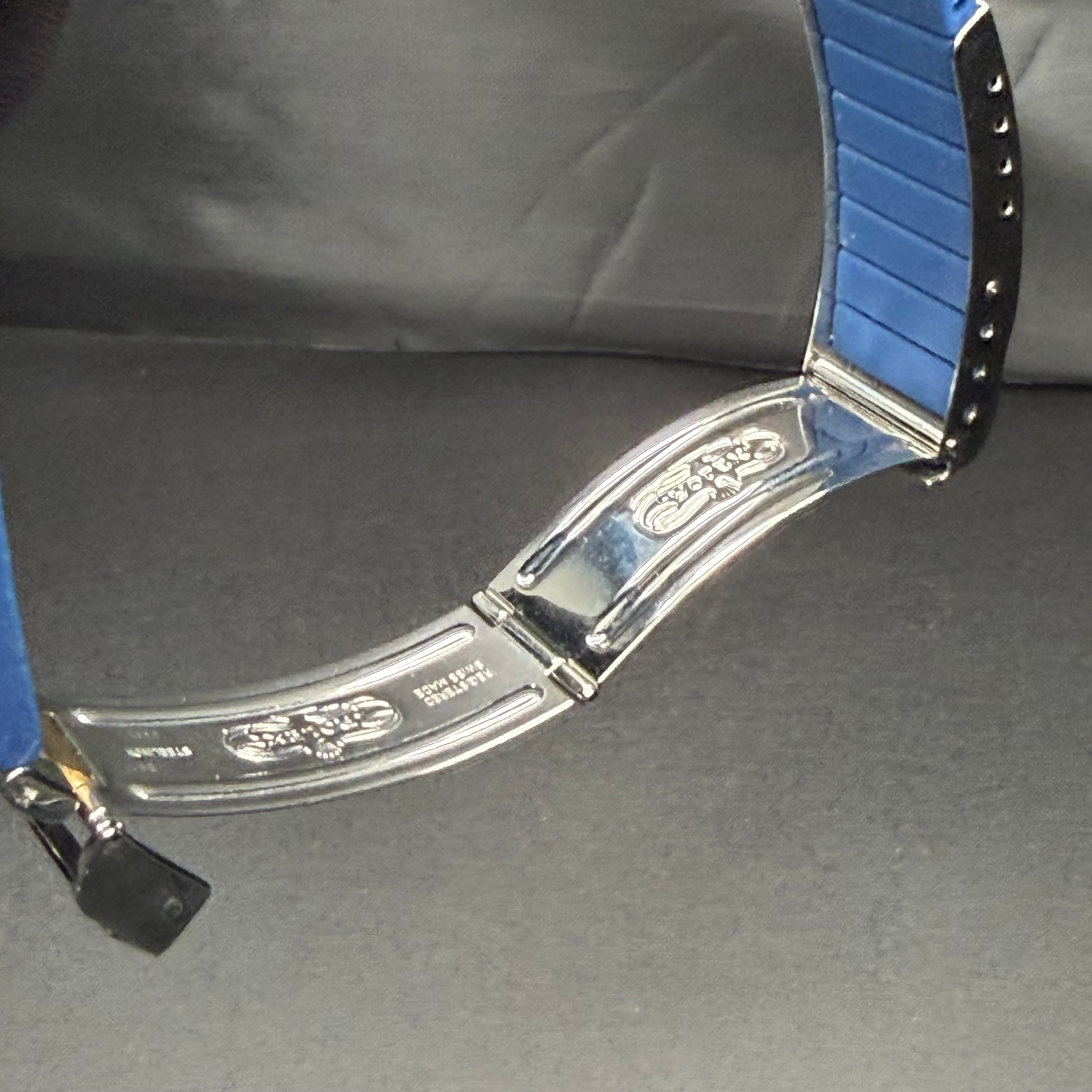 Rolex Submariner Date "Bluesy" on Rubber B Strap - view 18